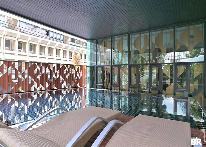 Asoke Bts Gympool Netflix 40sq 1living1bed Bathtub