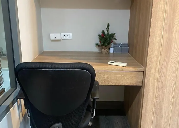 Asoke Bts Gympool Netflix 40sq 1living1bed Bathtub Lejlighed *