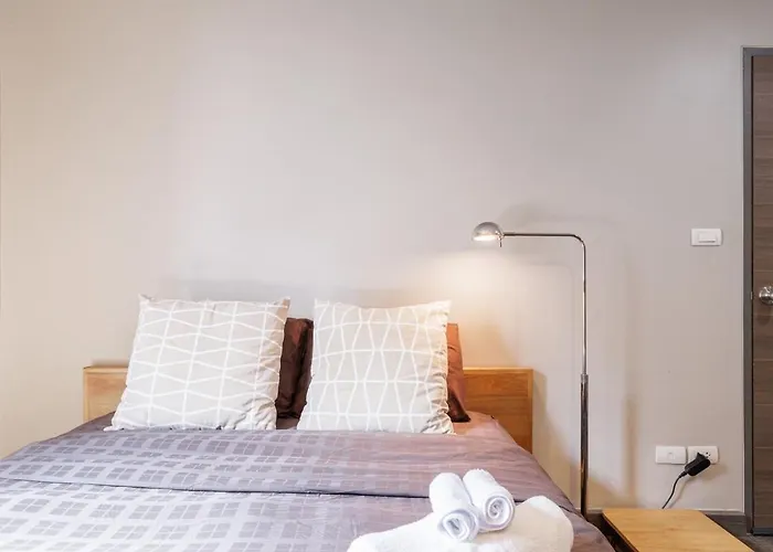 Asoke Bts Gympool Netflix 40sq 1living1bed Bathtub *